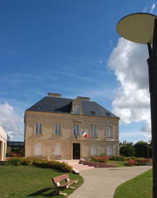 Mairie_Carpiquet02